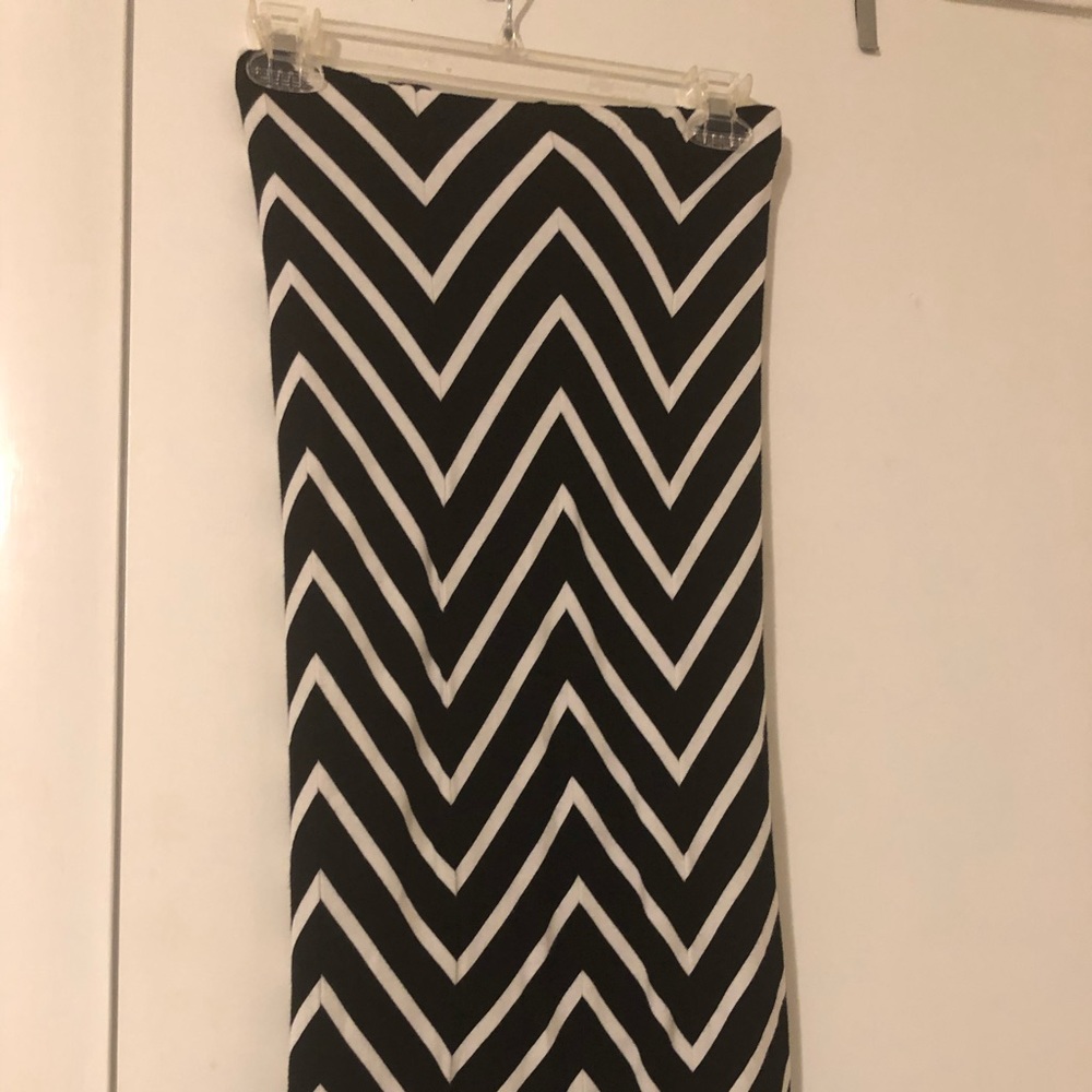 Figure hugging pencil skirt